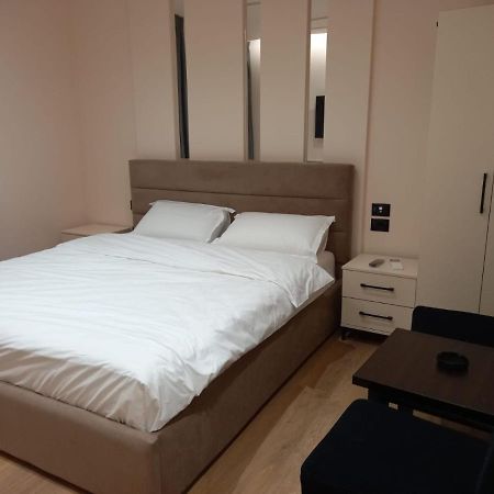 Djakbe Hotel Tirana Zewnętrze zdjęcie