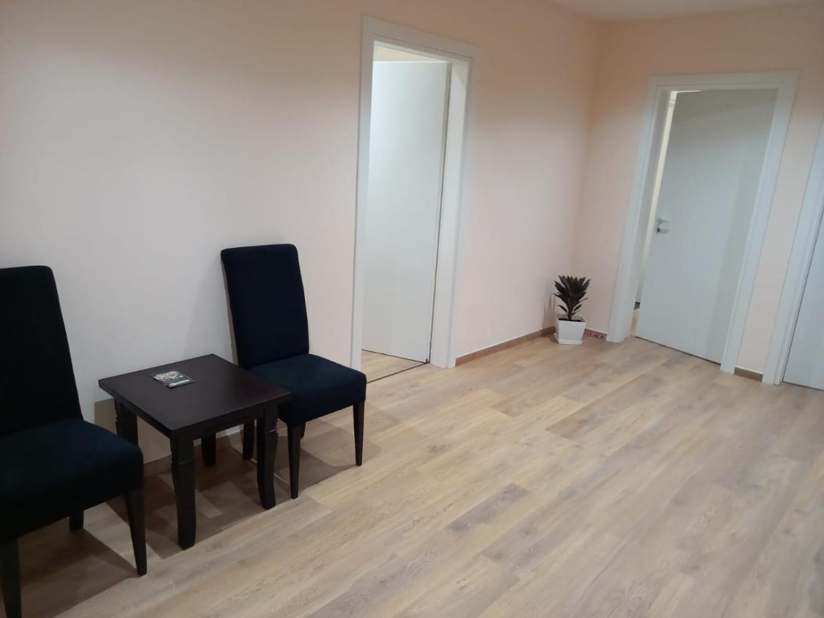 Djakbe Hotel Tirana Zewnętrze zdjęcie