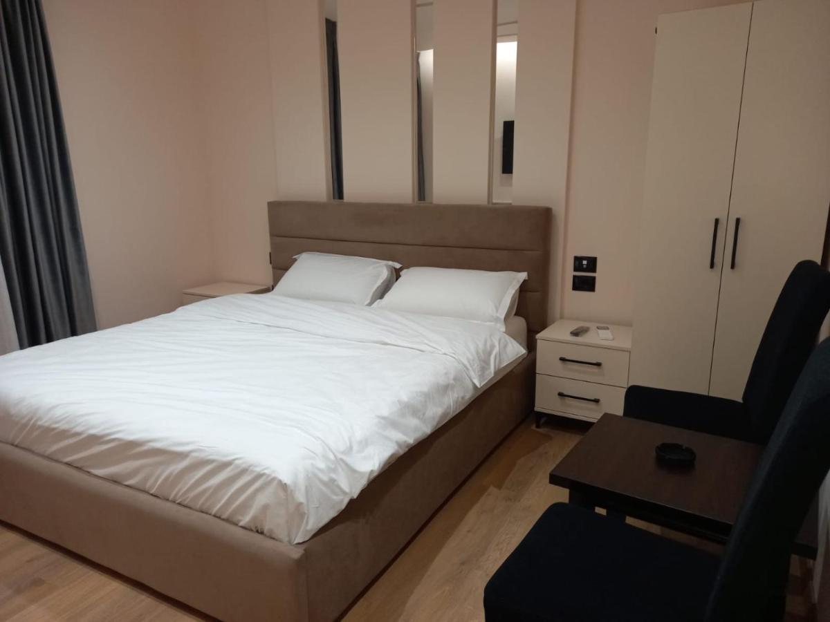 Djakbe Hotel Tirana Zewnętrze zdjęcie