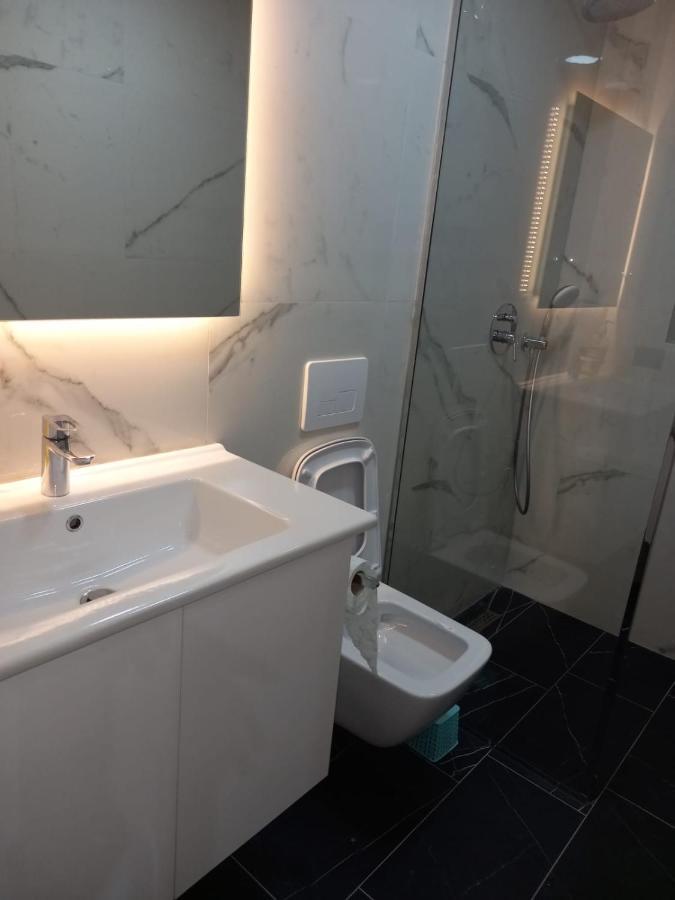 Djakbe Hotel Tirana Zewnętrze zdjęcie